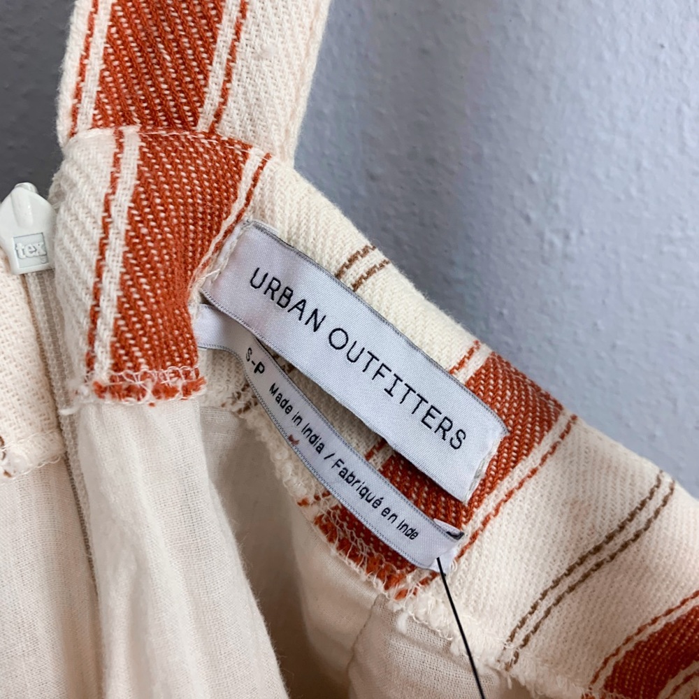 Urban Outfitters // NWT romper shorts - Picture 10 of 10